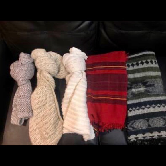 Winter scarfs - Picture 1 of 1
